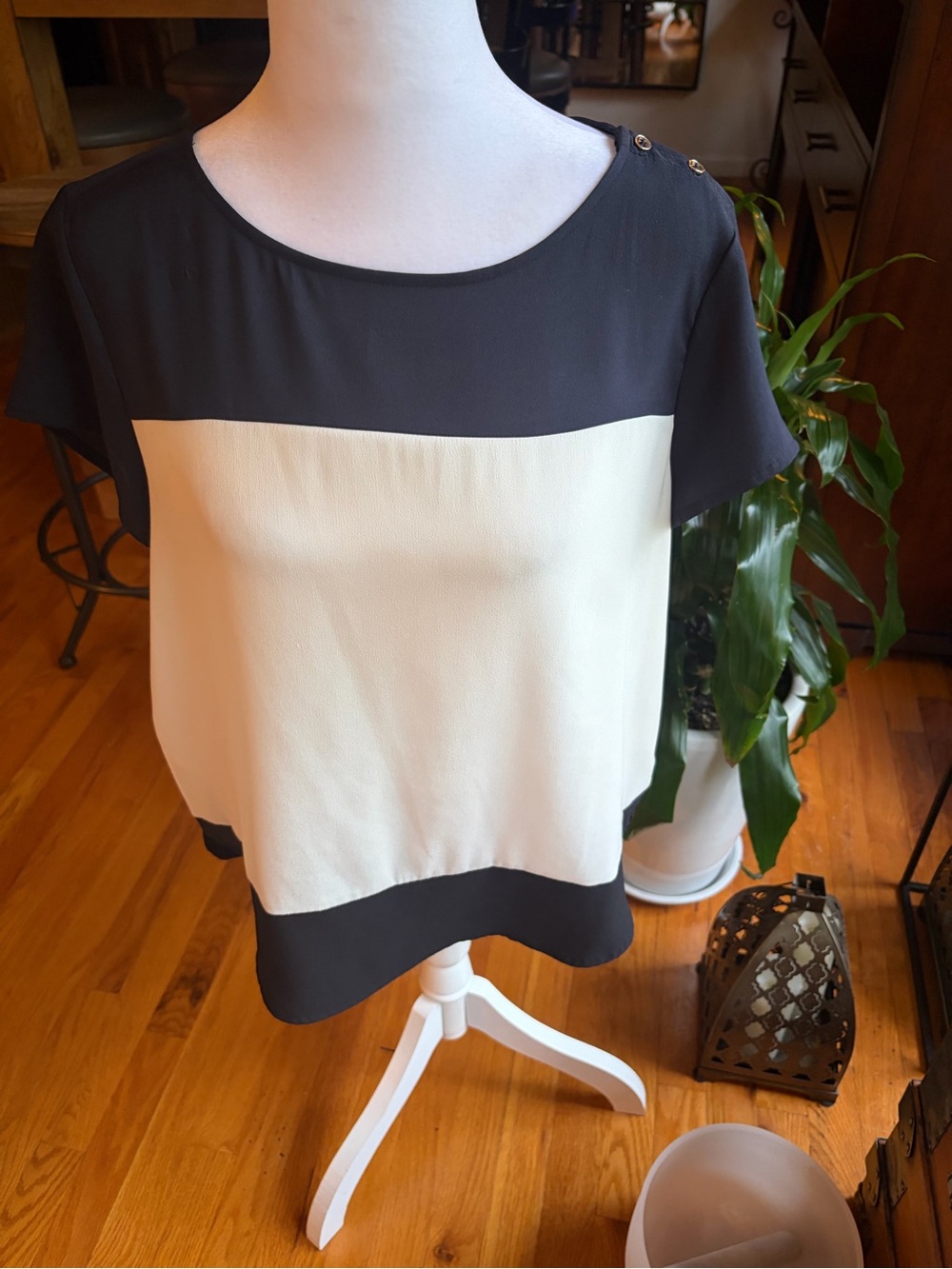 Navy Blue, Cream and Black Colorblock Short Sleeve Blouse
